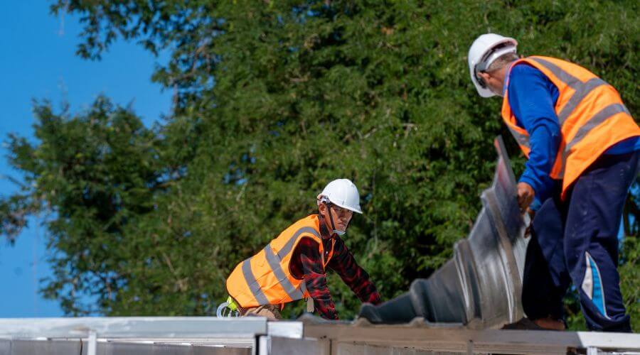 Professional gutter cleaning in Craigsville, WV